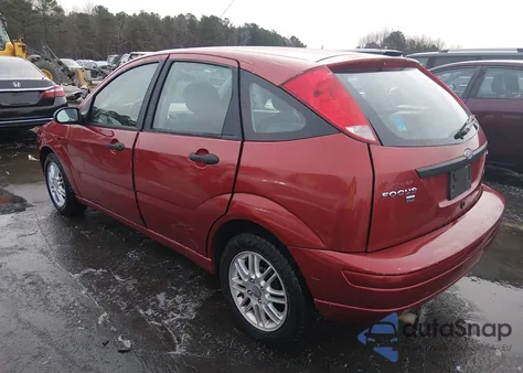 2005 Ford Focus Zx5 z USA, uszkodzony, nr VIN 3FAFP37NX5R119308